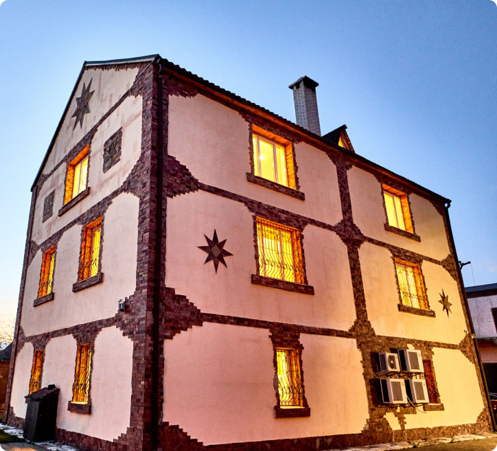 Великий будинок emerald residence